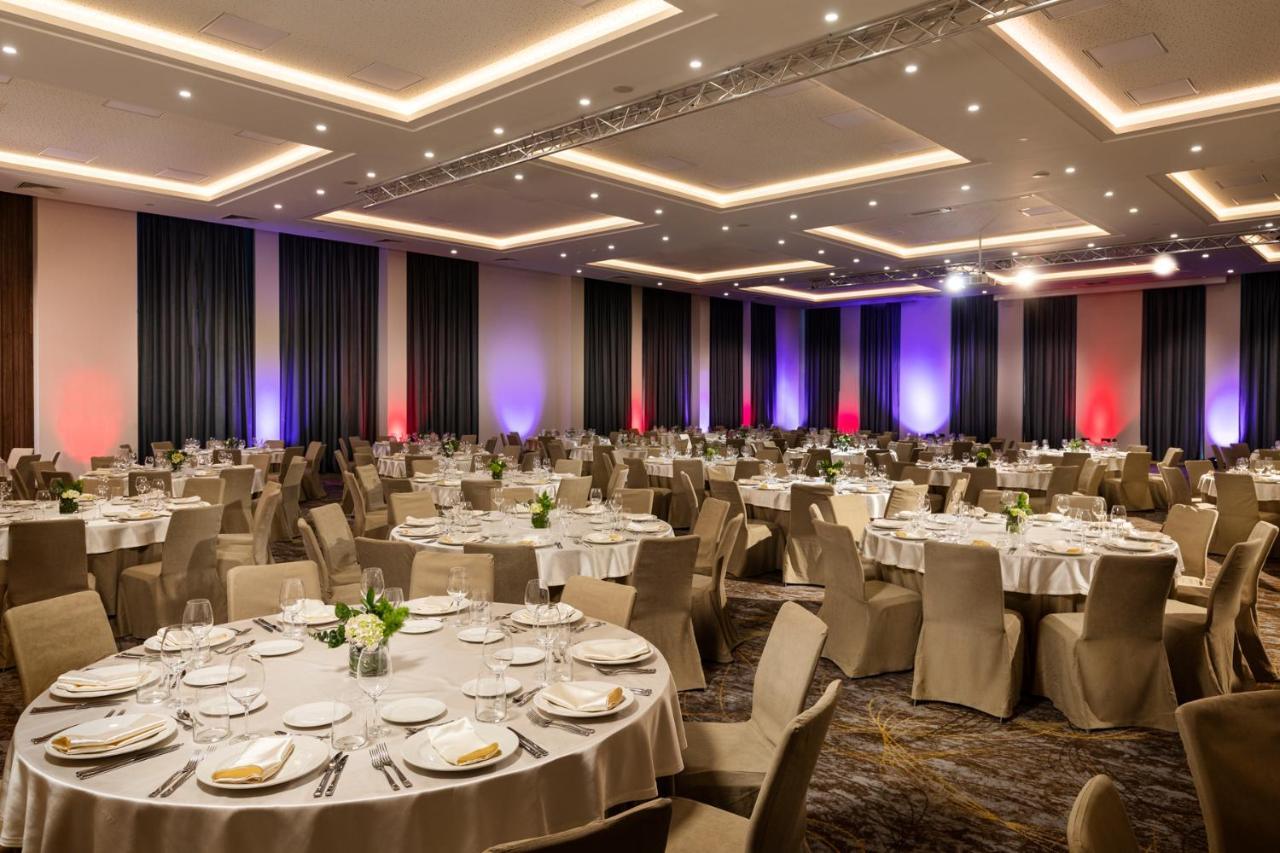 Kings' Valley Medical & Spa Hotel Kazanlŭk Eksteriør billede The ballroom